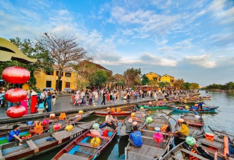 Tour Phú Yên – Hội An – Check-in phố cổ, du ngoạn biển Cửa Đại thơ mộng